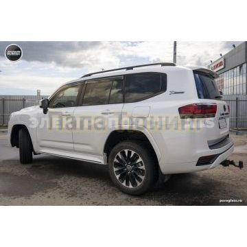 Пороги выдвижные электрические ОЕМ для Toyota Land Cruiser 300 white 2023-