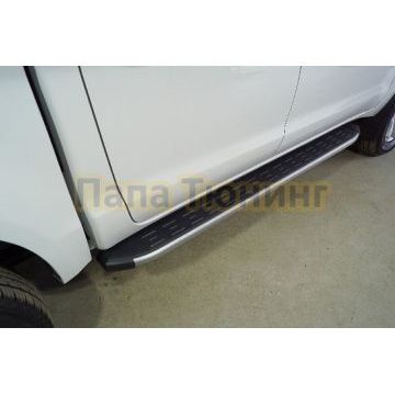Пороги алюминиевые с пластиковой накладкой (карбон серебро) 1920 мм ТСС для JAC T8 Pro 2020- Пороги алюминиевые с пластиковой накладкой (карбон серебро) 1920 мм ТСС для JAC T8 Pro 2020-