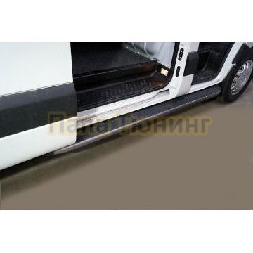 Порог алюминиевый с пластиковой накладкой (карбон серый) 2020 мм (правый) ТСС для Sollers Atlant (L1H1) 2023-