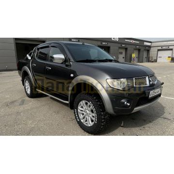 Пороги алюминиевые Rival Premium для Mitsubishi L200/Fiat Fullback 2006-