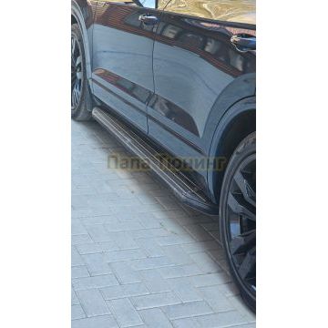 Пороги алюминиевые Rival Black-Premium для Volkswagen Touareg 2018-
