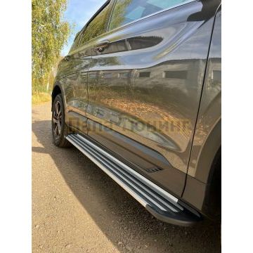 Пороги алюминиевые "Slim Line Silver" 1720 мм ТСС для Geely Coolray 2024-