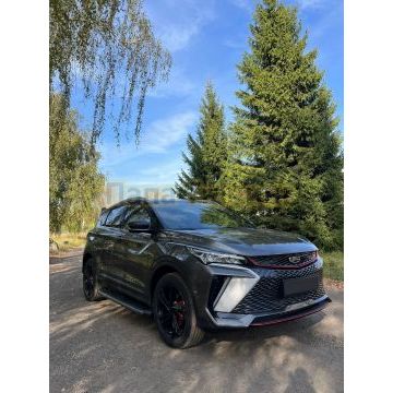 Пороги алюминиевые с пластиковой накладкой (карбон серые) 1720 мм ТСС для Geely Coolray 2024-