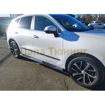 Пороги труба с проступью Папа Тюнинг d76 для Haval Jolion 2024-