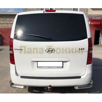 Защита заднего бампера угловая двойная d60/42 Hyundai H-1 Grand Starex 2015-2018