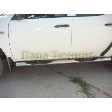 Пороги труба с проступью d76 для Mitsubishi L200 2014-2015