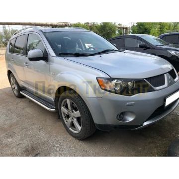 Пороги с накладным листом d53 для Mitsubishi Outlander XL 2006-2009