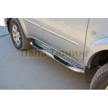 Пороги с проступью d76 для Mitsubishi Pajero Sport 2008-2016
