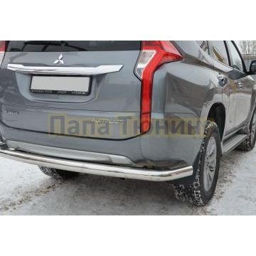 Защита заднего бампера угловая большая d76 для Mitsubishi Pajero Sport 2016-2021