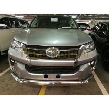 Защита переднего бампера двойная d76/60 для Toyota Fortuner 2017-