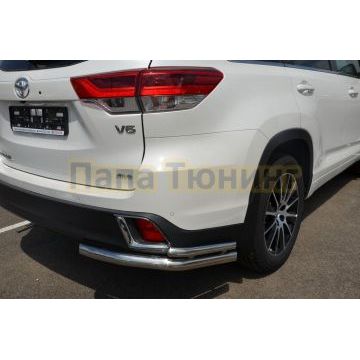 Защита заднего бампера угловая двойная d60/42 для Toyota Highlander 2017-2020