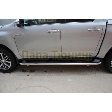 Защита штатного порогa d42 Папа Тюнинг для Toyota Hilux Black Onyx 2020-