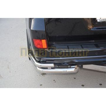 Защита заднего бампера угловая двойная под фаркоп d60/42 Папа Тюнинг для Toyota Land Cruiser 200 Executive Lounge 2020- обновленный