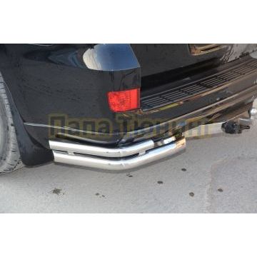 Защита заднего бампера угловая двойная под фаркоп d60/42 Папа Тюнинг для Toyota Land Cruiser 200 Executive Lounge 2020- обновленный