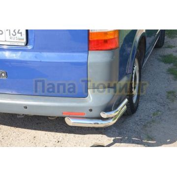 Защита заднего бампера угловая d60/42 для Volkswagen T5 Caravella 2009-2015
