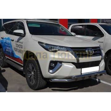 Защита переднего бампера двойная с перемычками d60/60 для Toyota Fortuner 2017-