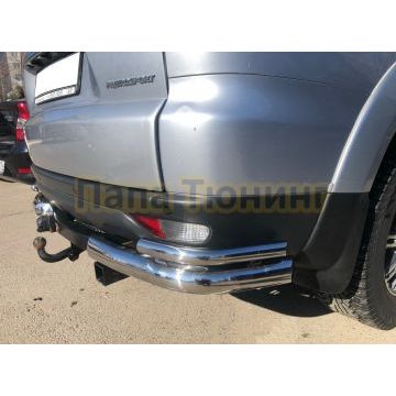 Защита заднего бампера угловая двойная d76/42 Папа Тюнинг для Mitsubishi Pajero Sport 2008-2015