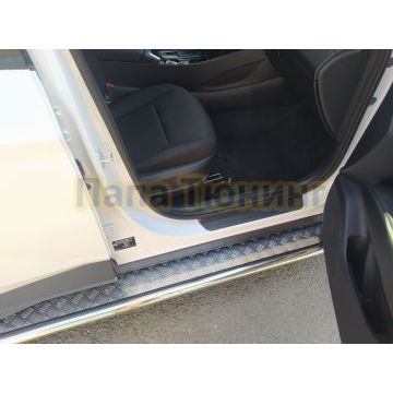 Пороги с накладным листом d53 Папа Тюнинг для Hyundai Tucson 2021-