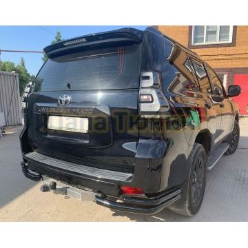 Защита заднего бампера угловая двойная с покрытием «раптор» d60/42 Папа Тюнинг для Toyota Land Cruiser Prado 150 2017-