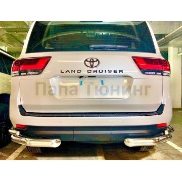 Защита заднего бампера угловая двойная d76/42 Папа Тюнинг Toyota Land Cruiser 300 2021-