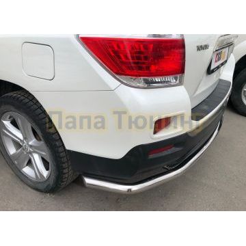 Защита заднего бампера угловая большая d60 Папа Тюнинг для Toyota Highlander 2010-2014