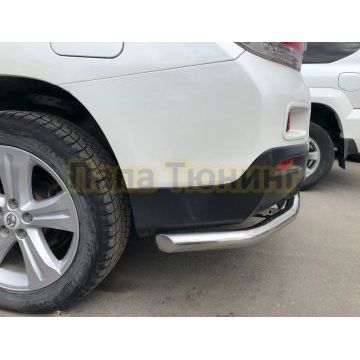 Защита заднего бампера угловая большая d60 Папа Тюнинг для Toyota Highlander 2010-2014