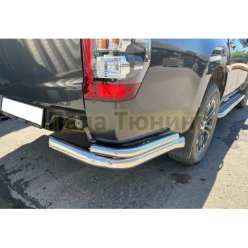 Защита заднего бампера угловая двойная d76/42 Папа Тюнинг для Mitsubishi L200 2019-