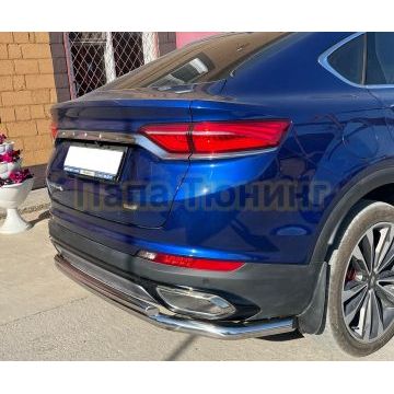 Защита заднего бампера угловая большая двойная d60/42 Папа Тюнинг для Geely Tugella 2021-