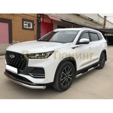 Пороги труба с проступью Папа Тюнинг d76 для Chery Tiggo 8 Pro Max 2022-/Tiggo 8 Pro Max Рестайлинг 2024-