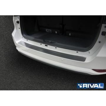 Накладка на задний бампер Rival для Toyota Fortuner 2017-
