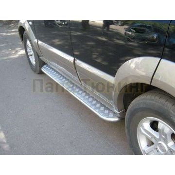 Пороги с площадкой алюминиевый лист d42 РусСталь для Kia Sorento 2006-2009