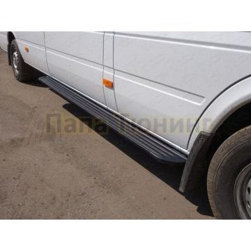 Порог алюминиевый Slim Line Black ТСС для Mercedes-Benz Sprinter 2014-