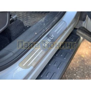 Накладки на пороги (лист шлифованный падпись Geely) 4шт ТСС для Geely Atlas 2023-