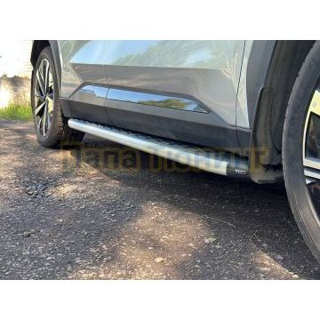 Пороги алюминиевые с пластиковой накладкой 1820 мм ТСС для Geely Atlas 2023-