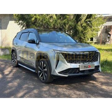 Пороги алюминиевые с пластиковой накладкой (карбон серебро) 1820 мм ТСС для Geely Atlas 2023-