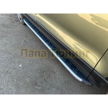 Пороги алюминиевые с пластиковой накладкой (карбон серебро) 2020 мм ТСС для Rox 01 2024-