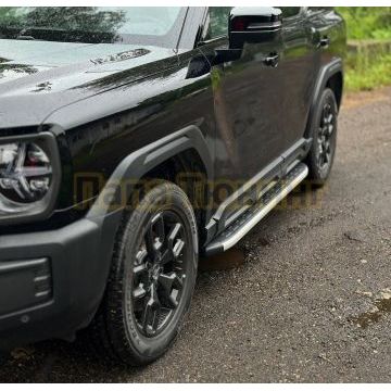 Пороги алюминиевые с пластиковой накладкой 1720 мм ТСС для Haval H3 2024-