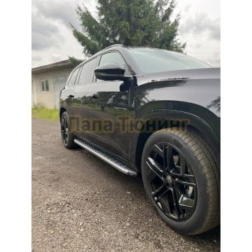 Пороги алюминиевые с пластиковой накладкой (карбон серые) 2020 мм ТСС для Volkswagen Teramont Pro 2025- (Китай)