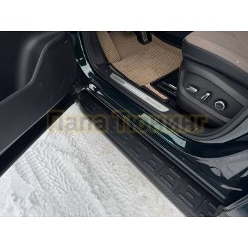 Пороги алюминиевые с пластиковой накладкой (карбон черные) 1720 мм ТСС для Tenet T8 4WD 2025-