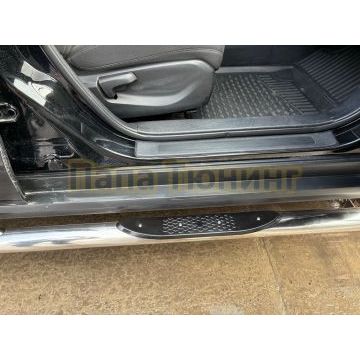 Пороги труба с проступью Папа Тюнинг d76 для HAVAL M6 2023-