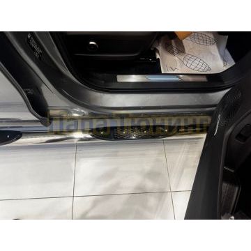 Пороги труба с проступью Папа Тюнинг d76 для JAECOO J8 2024-