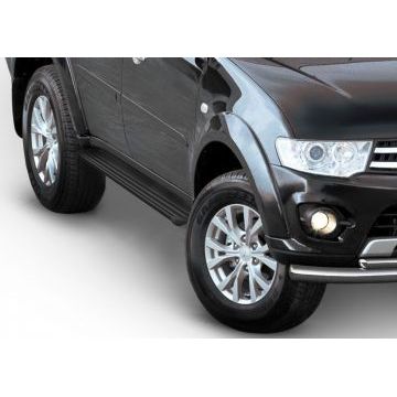 Пороги алюминиевые Slim Line Black для Mitsubishi Pajero Sport 2008-2016