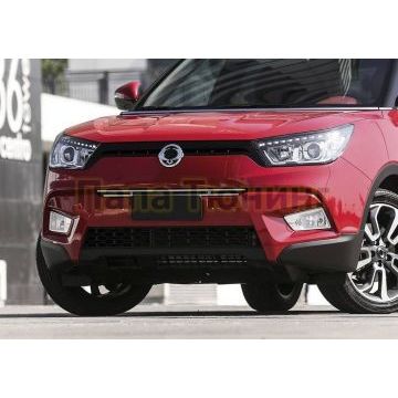 Накладка решетки радиатора верхняя 10 мм Rival для SsangYong Tivoli 2015-