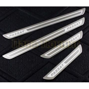 Накладки на внешние пороги OEM Tuning для Volkswagen Passat B8 2015-