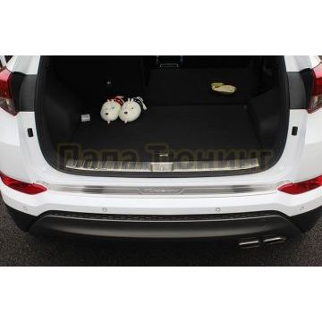 Накладка на задний бампер с логотипом OEM Tuning для Hyundai Tucson 2015-2018