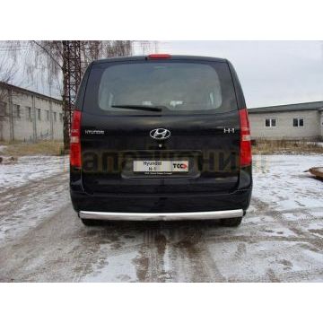 Защита заднего бампера овальная 75х42 мм ТСС для Hyundai H-1 Starex 2007-2018