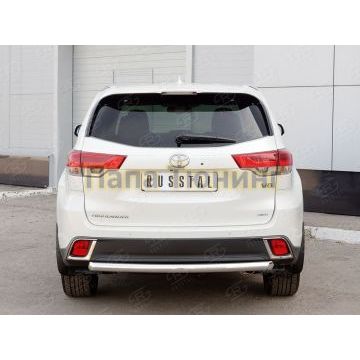Защита заднего бампера d57 дуга РусСталь для Toyota Highlander 2017-2020