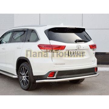 Защита заднего бампера d57 секции РусСталь для Toyota Highlander 2017-2020