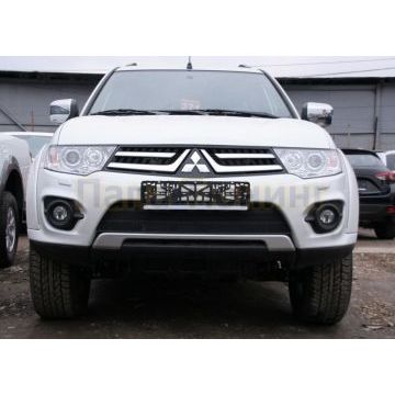 Защита радиатора Arbori черная сота 15 мм для Mitsubishi L200 2014-2015