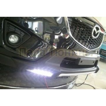 Декоративная накладка на передний бампер со светодиодной подсветкой OEM Tuning для Mazda CX-5 2011-2015